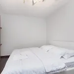 Beautiful Home In Punat With Private Swimming Pool, Can Be Inside Or Outside * بونات