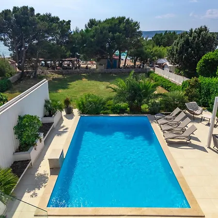 بيت للعطل Beautiful Home In Punat With Private Swimming Pool, Can Be Inside Or Outside *