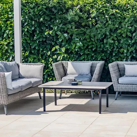 Front In With Kitchen * Punat