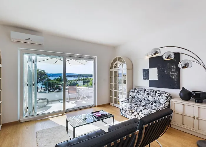 Front In With Kitchen Casa vacanze