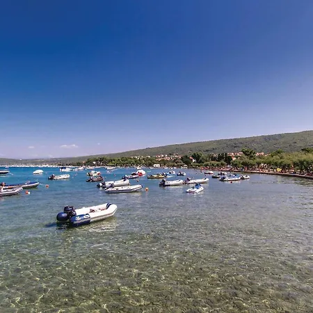 Beautiful Home In Punat With Private Swimming Pool, Can Be Inside Or Outside Ferienhaus *