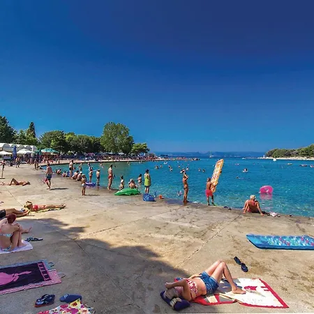 Beautiful Home In Punat With Private Swimming Pool, Can Be Inside Or Outside Ferienhaus *