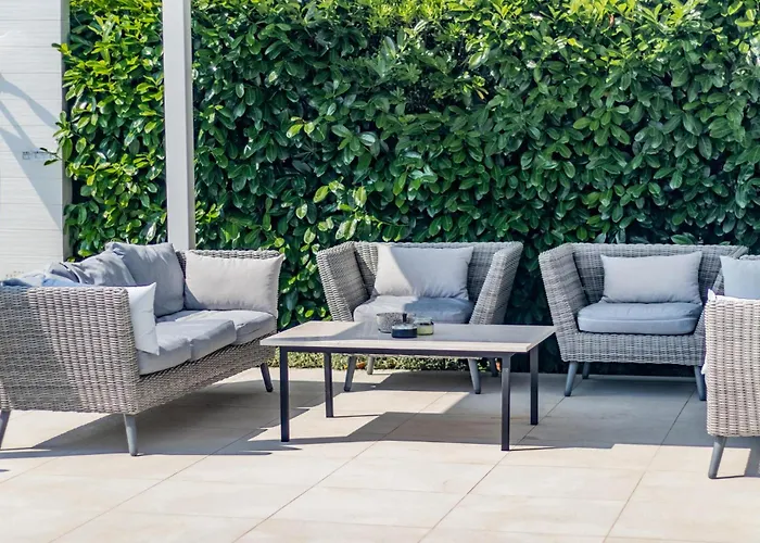 Front In With Kitchen * Punat